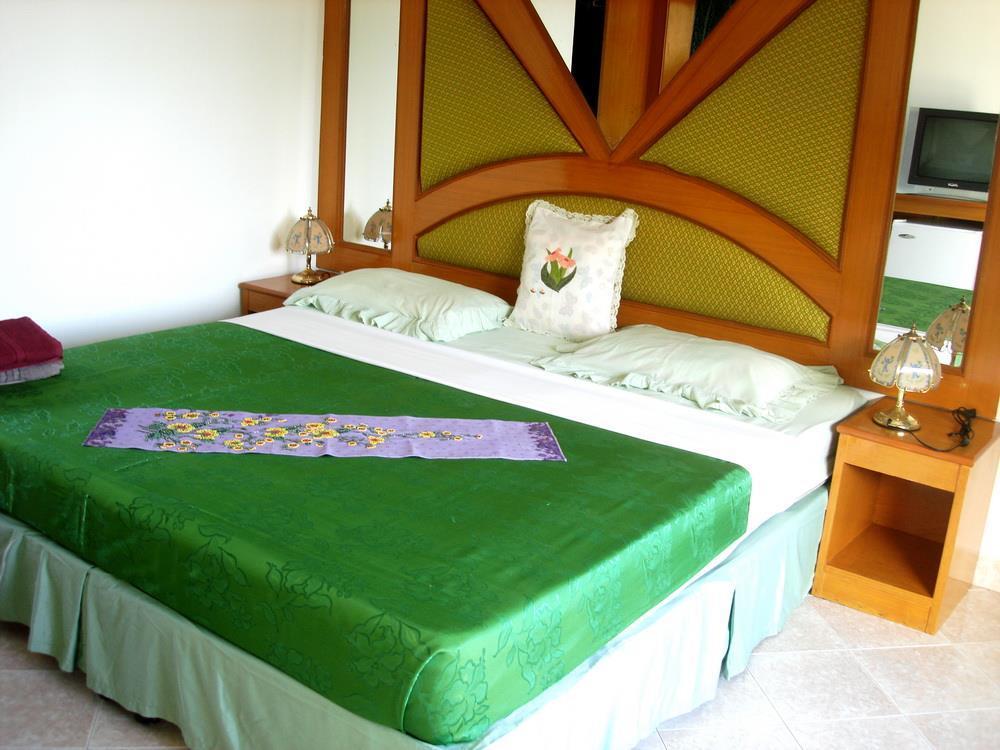 Waree'S Guesthouse Phuket Exterior foto