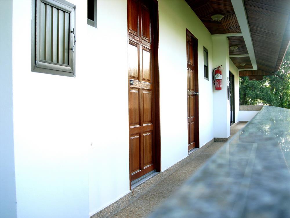 Waree'S Guesthouse Phuket Exterior foto